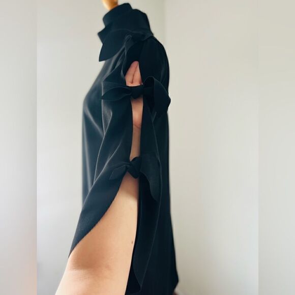 ALEX MARIE GORGEOUS LONG SLEEVE DRESS WITH BOWS DOWN SLEEVE SIZE 2 - Picture 6 of 6